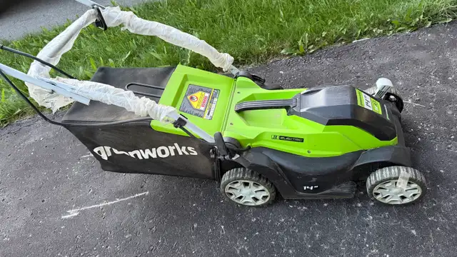 Greenworks 14" Electric Corded Lawnmower