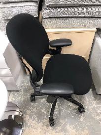 Steelcase Leap V1 Chair! - Photo 2