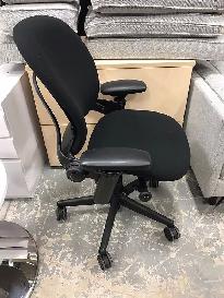 Steelcase Leap V1 Chair! - Photo 3