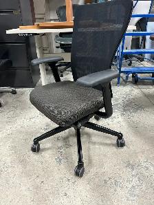 Haworth Zody Chair! - Photo 3