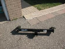 Draw-Tite 75054 Max-Frame Hitch, LIKE NEW - Photo 2