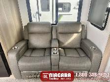 2025 FOREST RIVER ROCKWOOD ULTRA LITE 2918BH - Photo 8