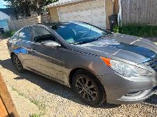 2013 HYUNDIA SONATA $3900.00 OBO