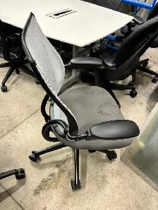 Humanscale Liberty Task Chair-Call Us Now! - Photo 4