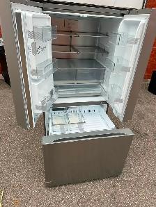 Fridge - 36' LG 30.7 Cu. Ft. French Door  Stainless Steel - New - Photo 2