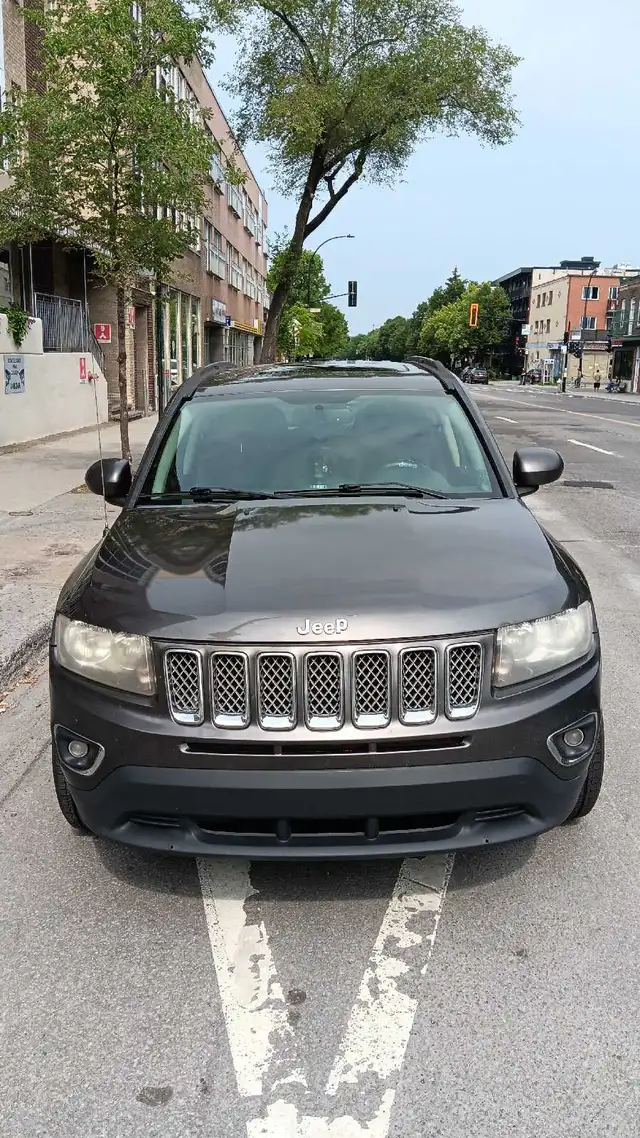JEEP COMPASS LIMITED 4X4 2015 À VENDRE 284km 9500$ 514 754-7416