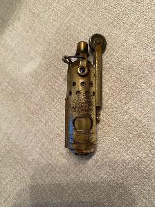 4 Vintage lighters, trench lighter , Scripto Vu-lighter with Fly