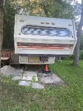 5th Wheel Trailer - Free - Photo 2