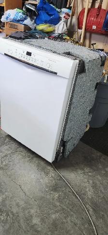 High-end Bosch Stainless Steel Dishwasher - Photo 3
