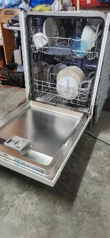 High-end Bosch Stainless Steel Dishwasher - Photo 6