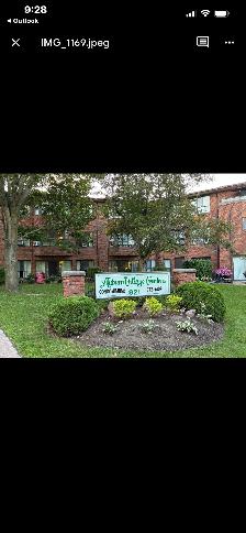 2 bedroom condo for rent -Available Oct 1st