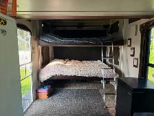 2014 Attitude eclipse fifth wheel toy haulier - Photo 6