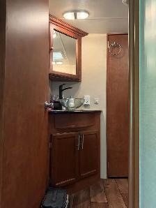 2014 Attitude eclipse fifth wheel toy haulier - Photo 9