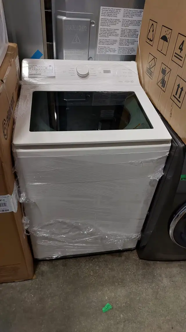 Washer - 27' LG  5.2 Cu . ft Top Load WT8200CW - White Brand New