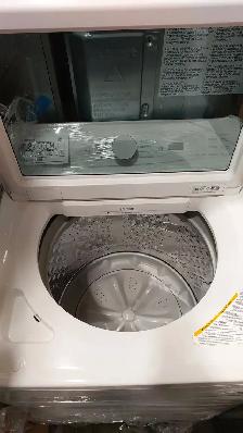 Washer - 27' LG  5.2 Cu . ft Top Load WT8200CW - White Brand New - Photo 3
