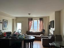2nd flr Rm w shared bath York U - Photo 3
