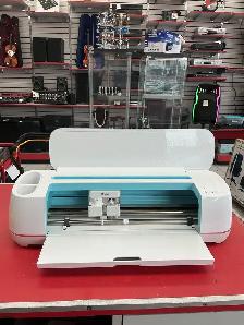Cricut maker avec accessoires - Photo 2