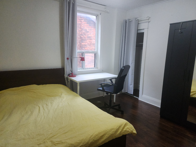 Room available starting Oct 1 - Female only