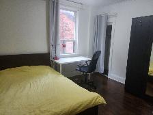 Room available starting Oct 1 - Female only