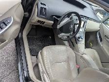 Toyota Prius fully loaded - Photo 7