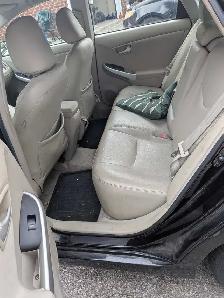 Toyota Prius fully loaded - Photo 8