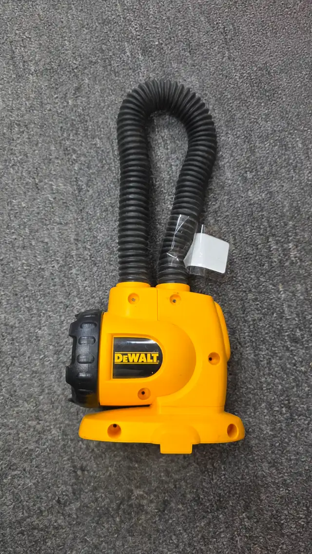 DEWALT 18v Flexible Flood Light TOOL ONLY - DW919