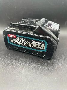 MAKITA 40V XGT 4.0AH BATTERY - Photo 2