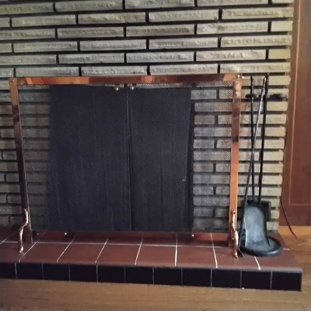 Fireplace screen & accessories