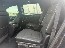 2024 Cadillac Escalade 4WD Premium Luxury - Photo 12