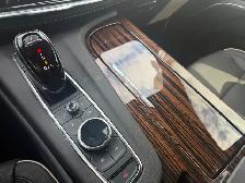 2024 Cadillac Escalade 4WD Premium Luxury - Photo 18