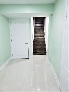 2 Large LEGAL Luxurious 2 BEDROOM basement for rent - Photo 4