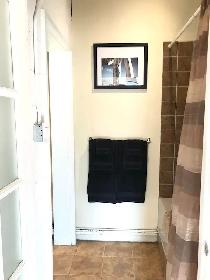 Furnished penthouse loft with private roof top terrace - Photo 17