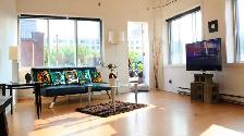 Furnished penthouse loft with private roof top terrace - Photo 21