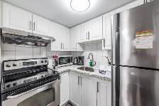 Walk-Out 2 Bedrooms Basement Apartment at Yonge/Major Mackenzie - Photo 5
