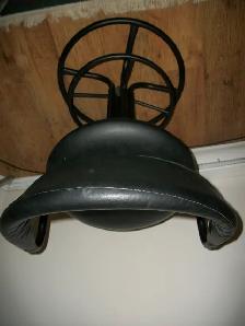 LEATHER BAR STOOLS EN CUIRE  COMME MEUF  LIKE NEW  $75 - $125 - Photo 9