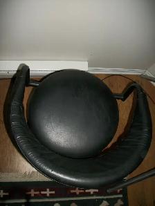 LEATHER BAR STOOLS EN CUIRE  COMME MEUF  LIKE NEW  $75 - $125 - Photo 10