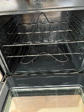 Frigidaire Stove / Oven - Photo 3