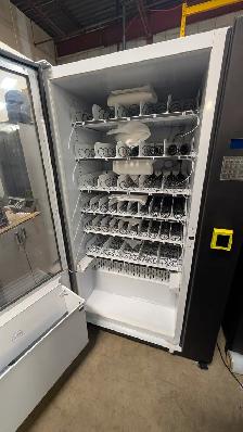 Vending Machine Repair - Photo 3