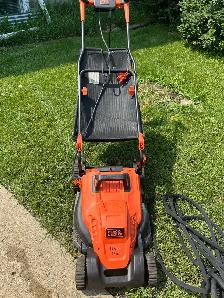 lawn mower Black and Decker