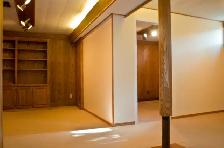 Renovated 2 Bed Suite - Right Beside the University - Photo 3