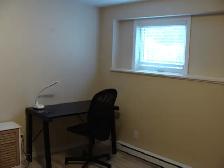 Room all utilities incl Glenmore available August 10 - Photo 2