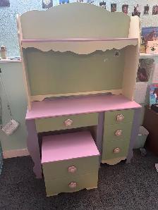 Girls Desk