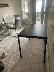 Black Table/Desk - Photo 2
