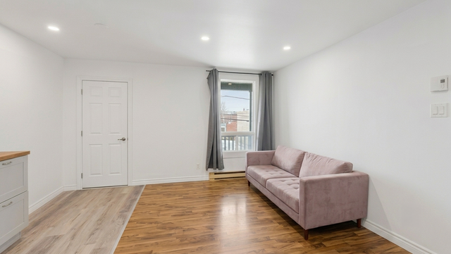 Superbe 4 ½ meublé au centre-ville de Trois-Rivières