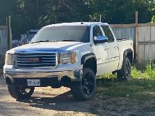 GMC Sierra Z71 - Photo 2