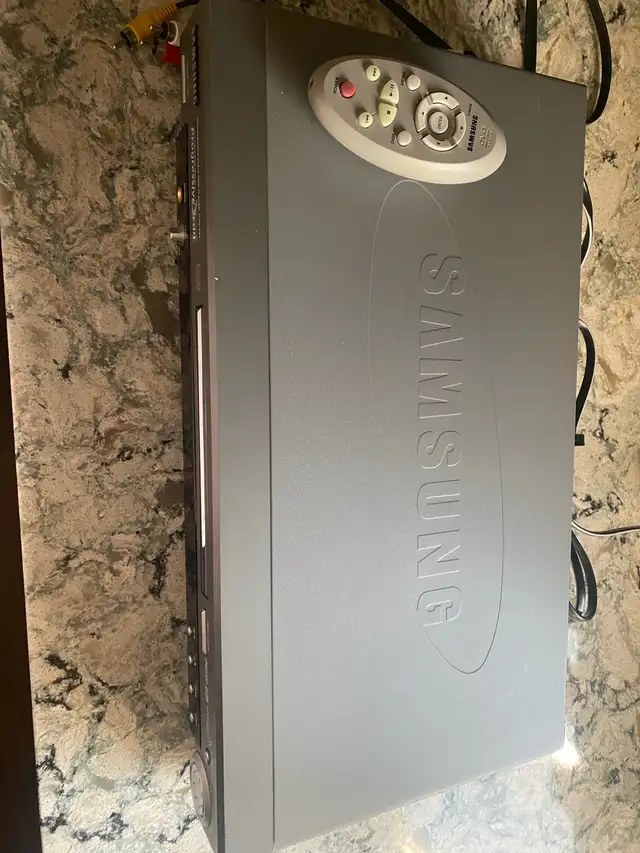 Samsung Progressive-Scan DVD Player