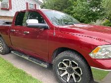2012 Dodge Ram 1500 4x4 - Photo 2