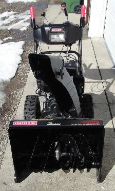 MTD BRIGGS & STRATTON 24 INCH SNOWBLOWER - Photo 3