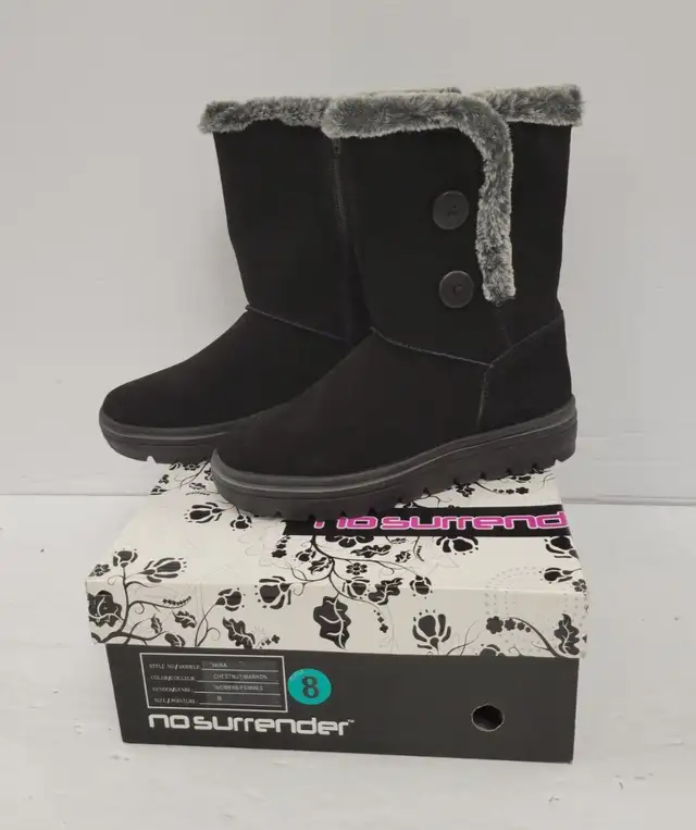 (B1383) Sketchers 49864 Boots - Size 7.5 US