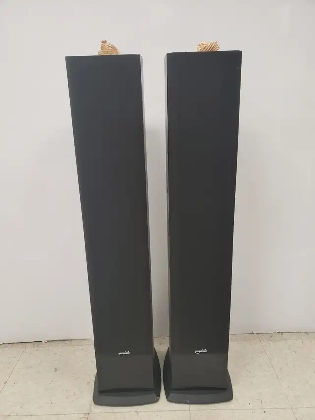(B1410) Soundstage T5 Tower Speakers